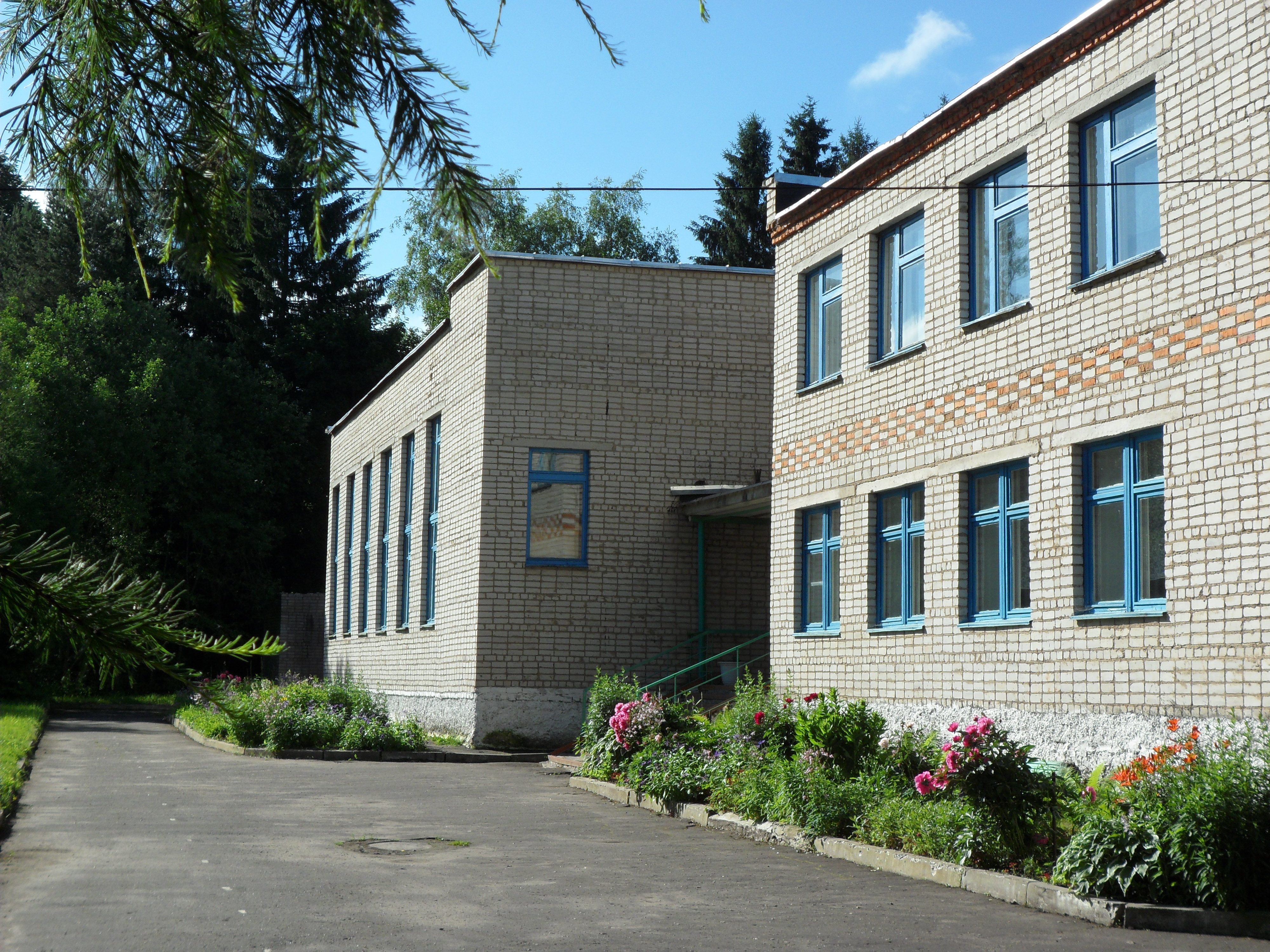 Озерищенская школа